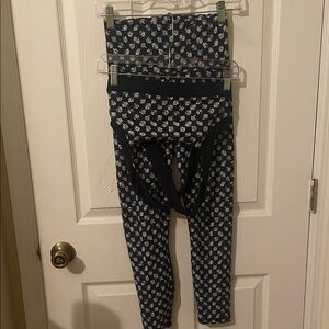Fabletics Navy Floral Leggings